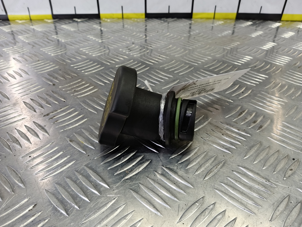 горловина маслозаливная LAND ROVER DISCOVERY  1336599, 980 рублей, Москва