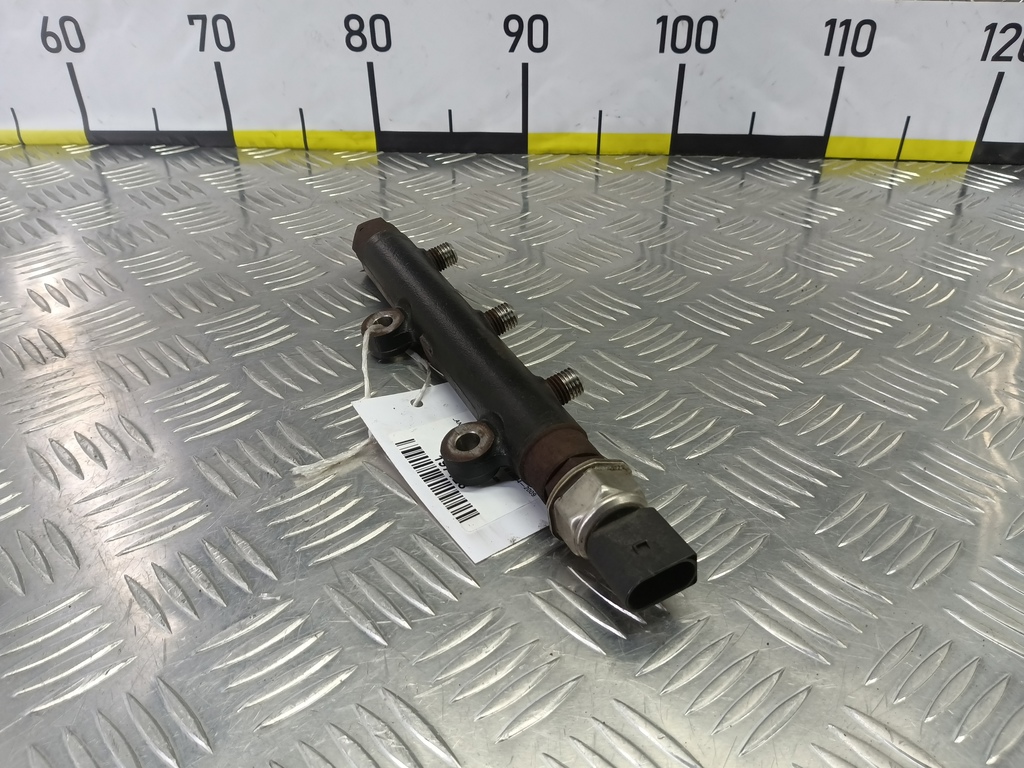 рампа топливная LAND ROVER DISCOVERY  LR005553, 4540 рублей, Москва