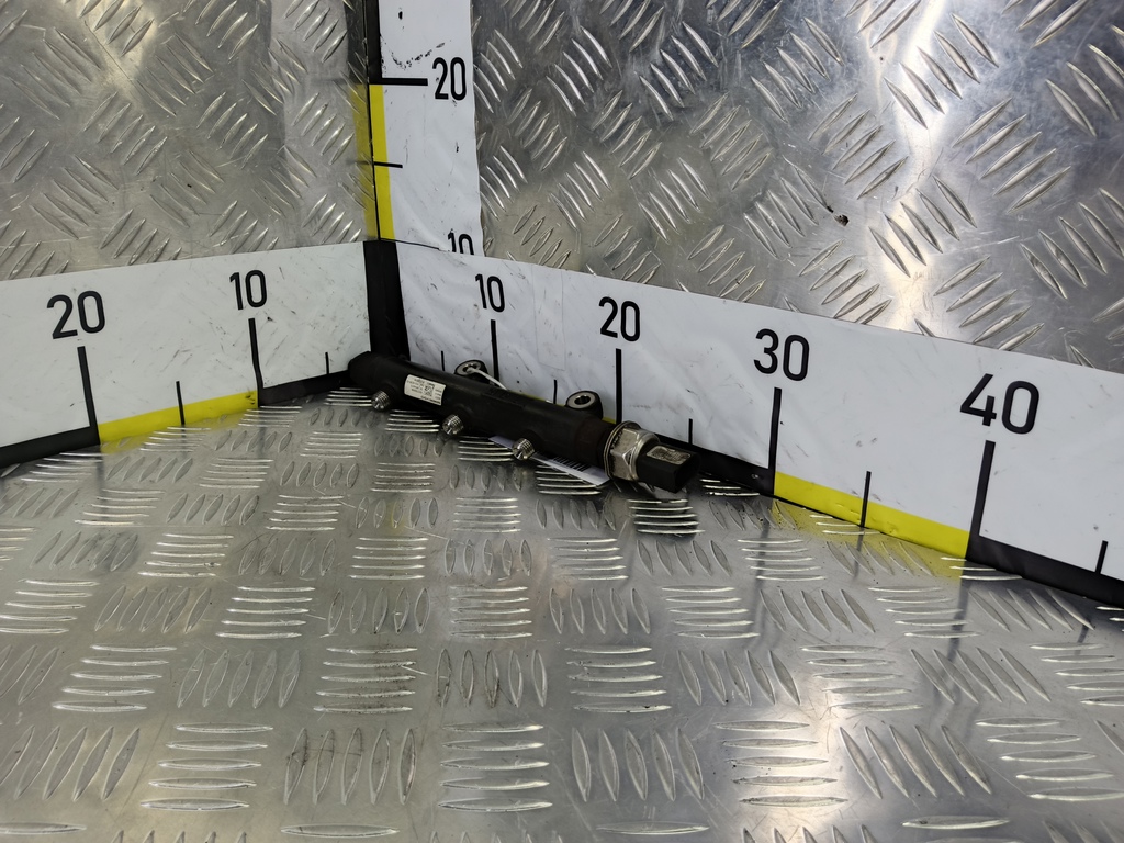 рампа топливная LAND ROVER DISCOVERY  LR005553, 4540 рублей, Москва