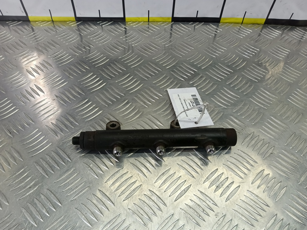 рампа топливная LAND ROVER DISCOVERY  LR005551, 1550 рублей, Москва