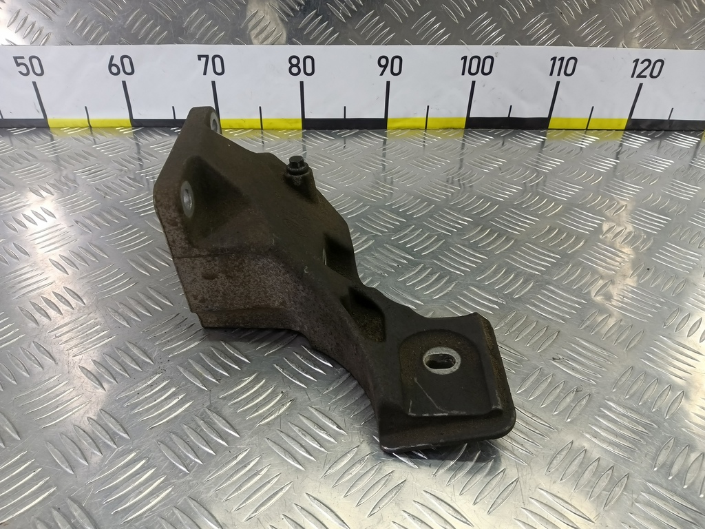 кронштейн двигателя (двс) LAND ROVER DISCOVERY  KKU500590, 520 рублей, Москва