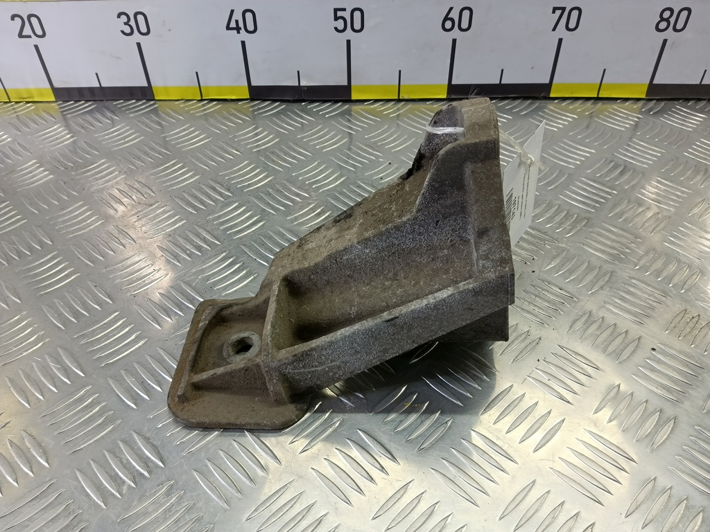 кронштейн двигателя (двс) LAND ROVER DISCOVERY  KKU500580, 520 рублей, Москва