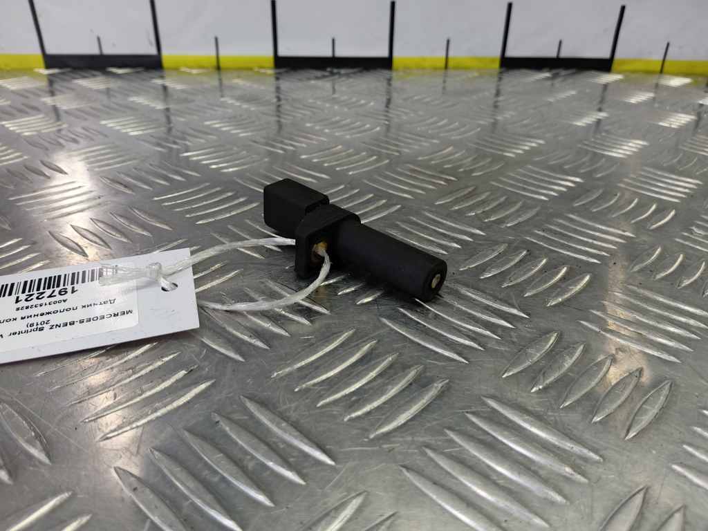 датчик положения коленвала MERCEDES-BENZ Sprinter  A0031532828, 3279 рублей, Москва