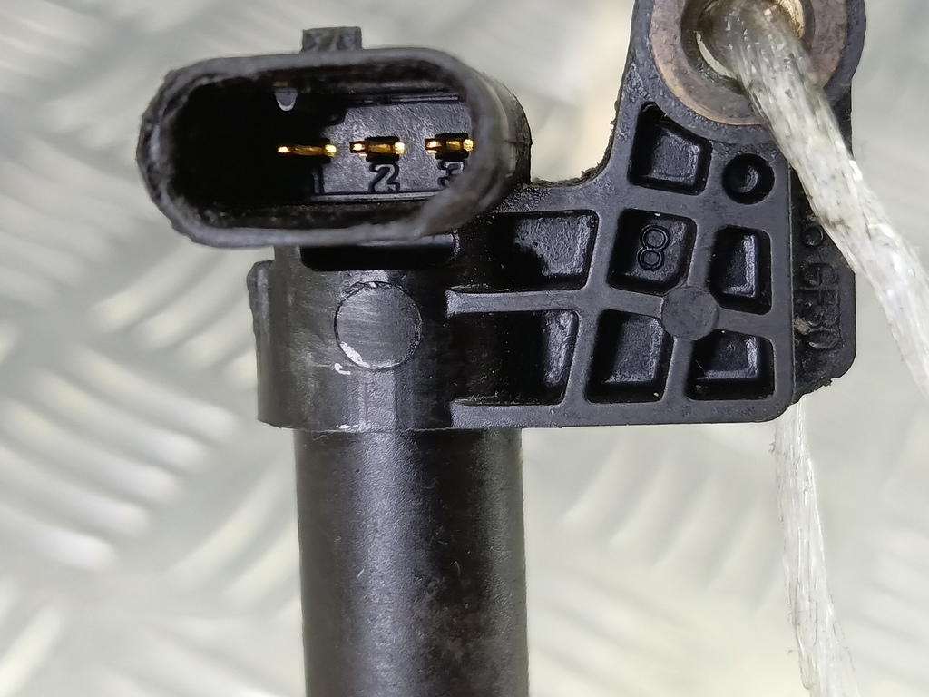 датчик положения коленвала FORD Transit  2011482, 3279 рублей, Москва