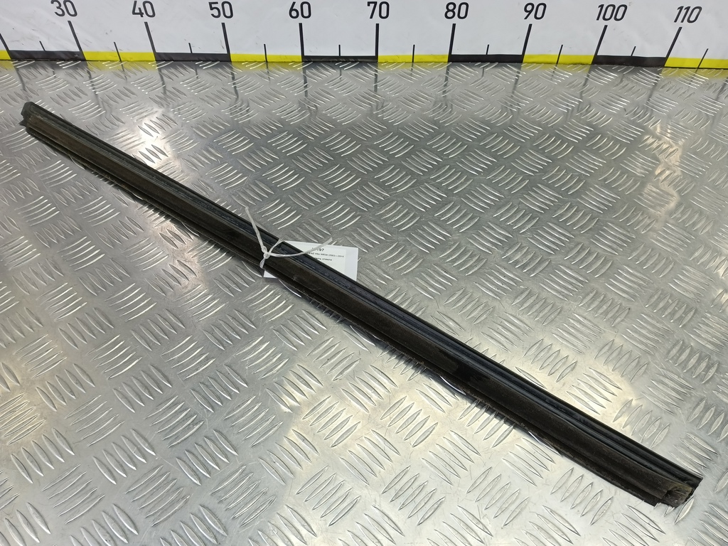 уплотнитель стекла MERCEDES-BENZ Vito  A6397200524, 2130 рублей, Москва