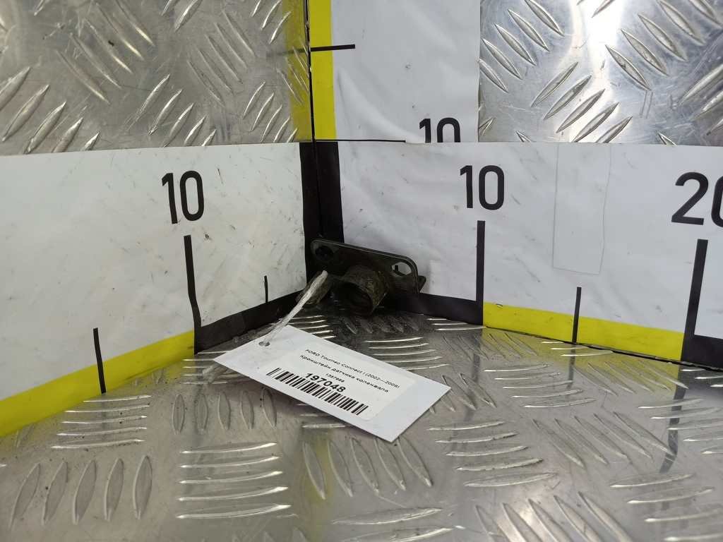 кронштейн датчика коленвала FORD Tourneo Connect  1357989, 980 рублей, Москва