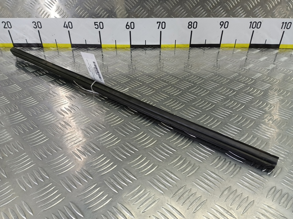 уплотнитель стекла MERCEDES-BENZ Vito  A6397200224, 750 рублей, Москва