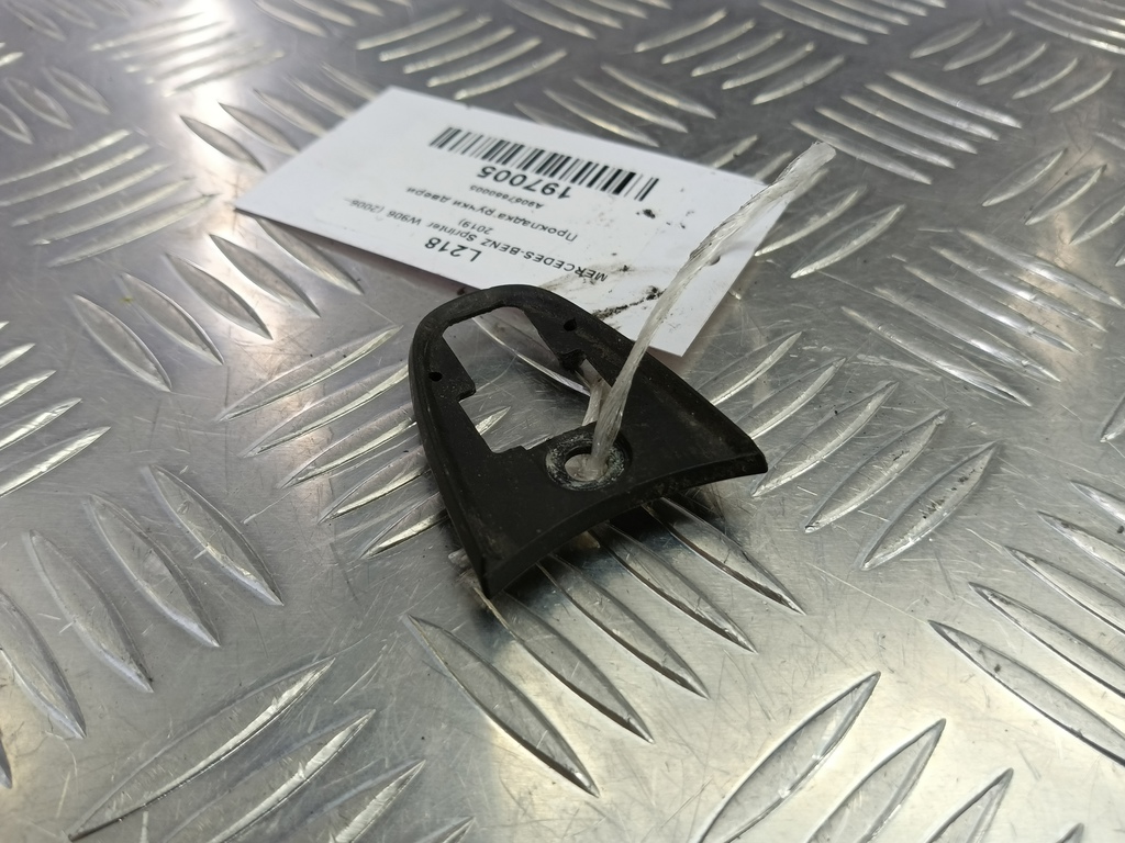 прокладка ручки двери MERCEDES-BENZ Sprinter  A9067660005, 520 рублей, Москва