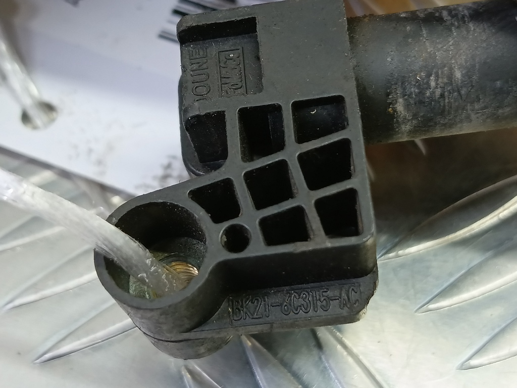 датчик положения коленвала FORD Transit  2011482, 3279 рублей, Москва