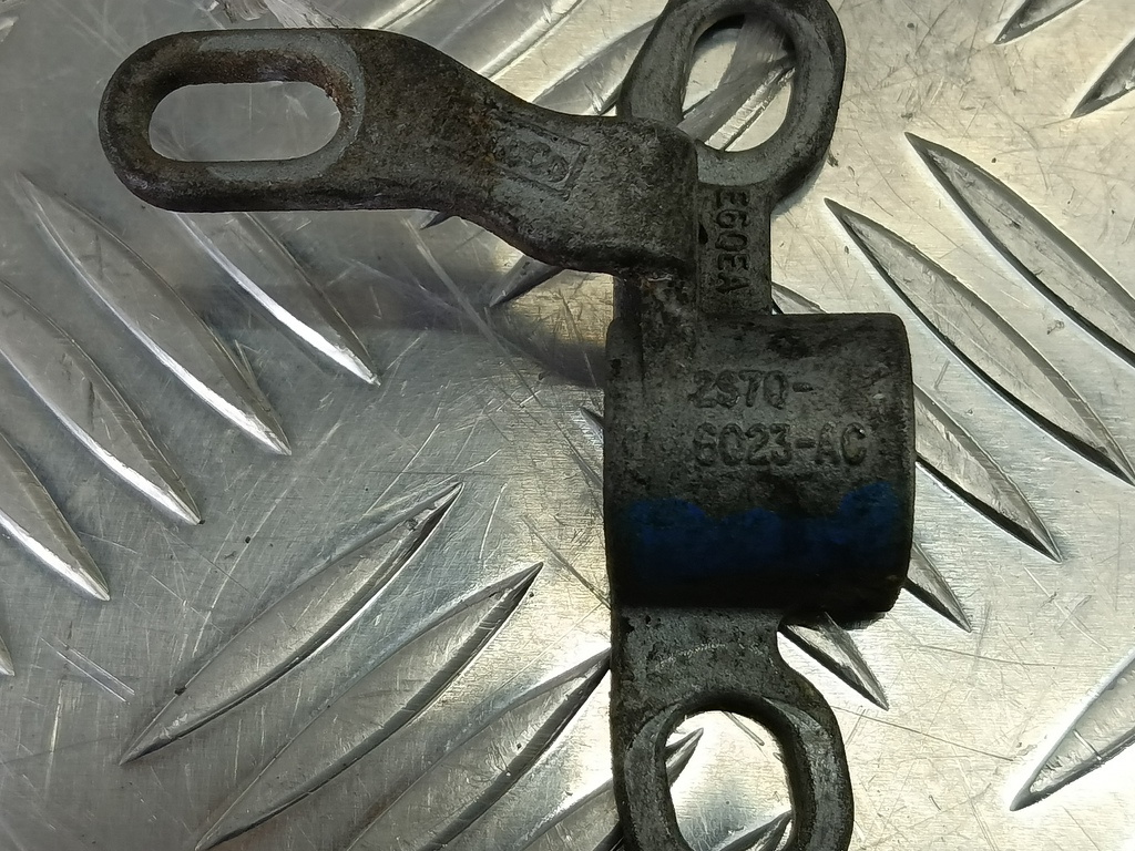 кронштейн датчика коленвала FORD Transit  1680028, 1210 рублей, Москва