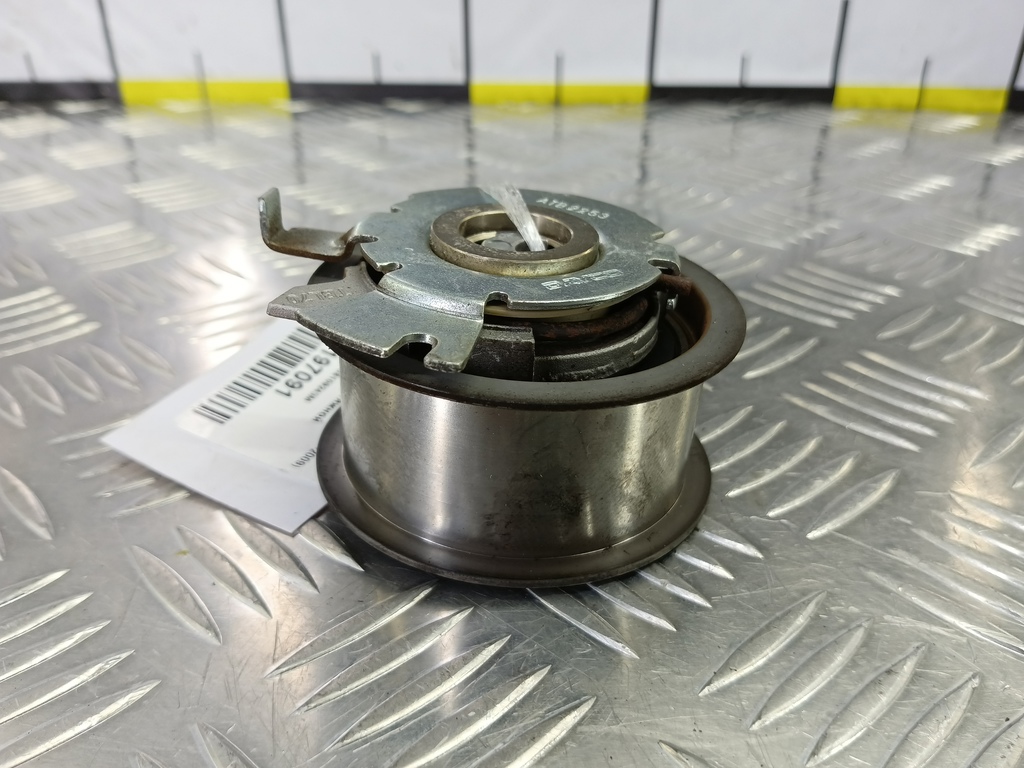 ролик натяжной Volkswagen Transporter  038109243M, 630 рублей, Москва