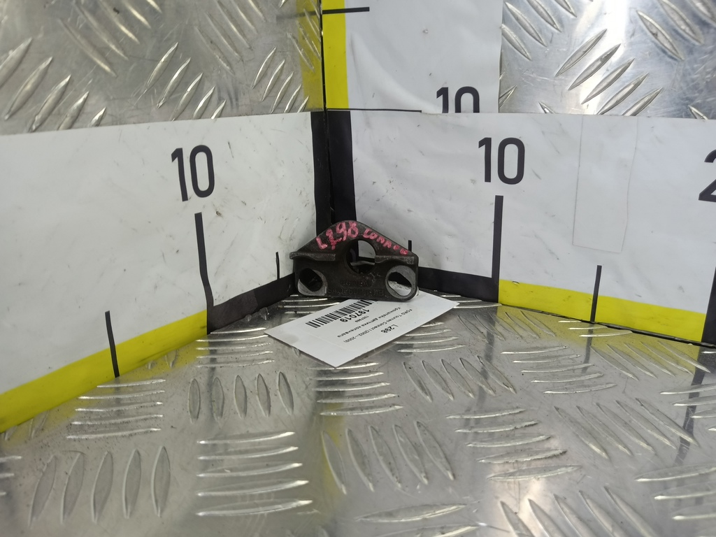 кронштейн датчика коленвала FORD Tourneo Connect  1357989, 980 рублей, Москва