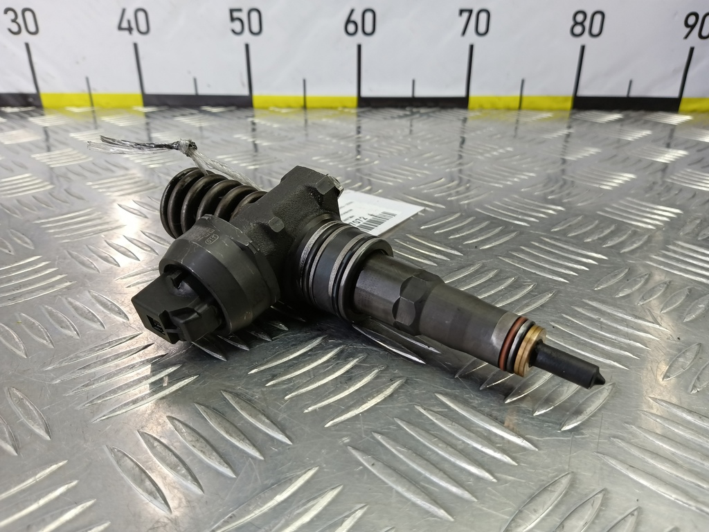 форсунка топливная Volkswagen Transporter  038130073BN, 10520 рублей, Москва