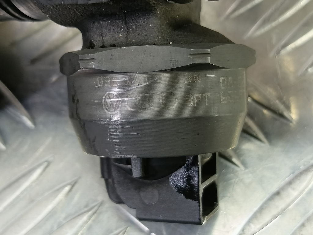 форсунка топливная Volkswagen Transporter  038130073BN, 10520 рублей, Москва