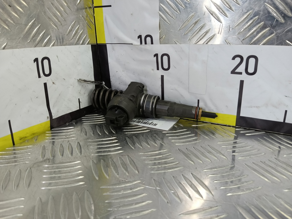 форсунка топливная Volkswagen Transporter  038130073BN, 10520 рублей, Москва