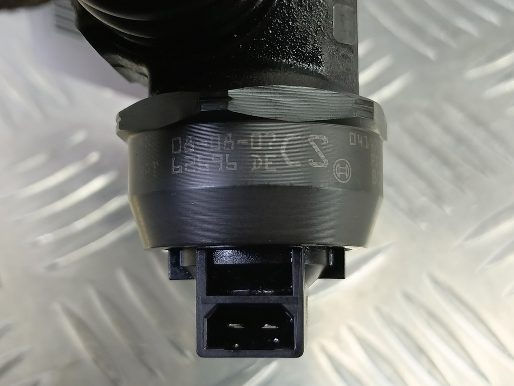 форсунка топливная Volkswagen Transporter  038130073BN, 10520 рублей, Москва