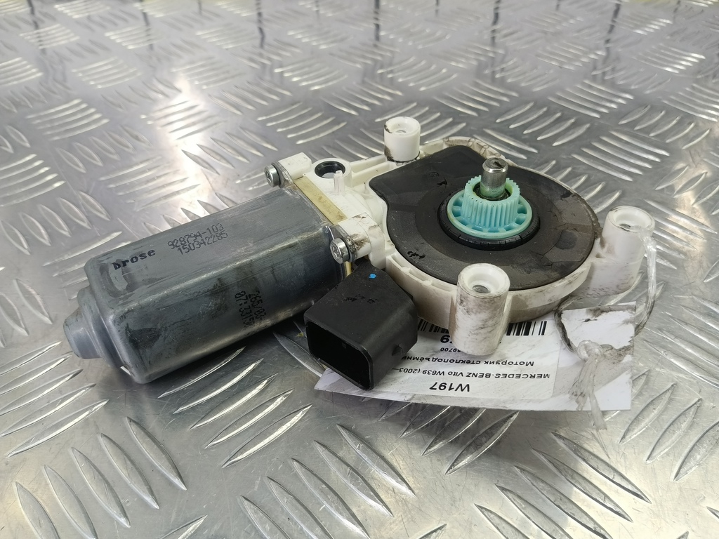 моторчик стеклоподъёмника MERCEDES-BENZ Vito  A0009069700, 4079 рублей, Москва