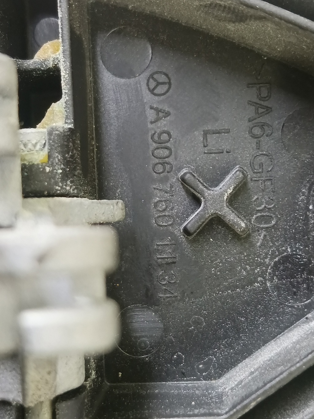 ответная часть ручки двери MERCEDES-BENZ Sprinter  A9067600034, 630 рублей, Москва