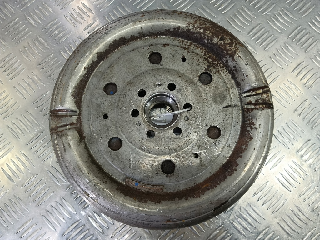 маховик AUDI A3 (8V) 2016-2019  04L105266C, 3279 рублей, Москва