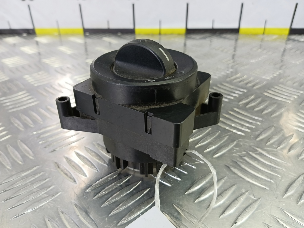 блок управления светом Volkswagen Crafter  2E0959561K, 750 рублей, Москва