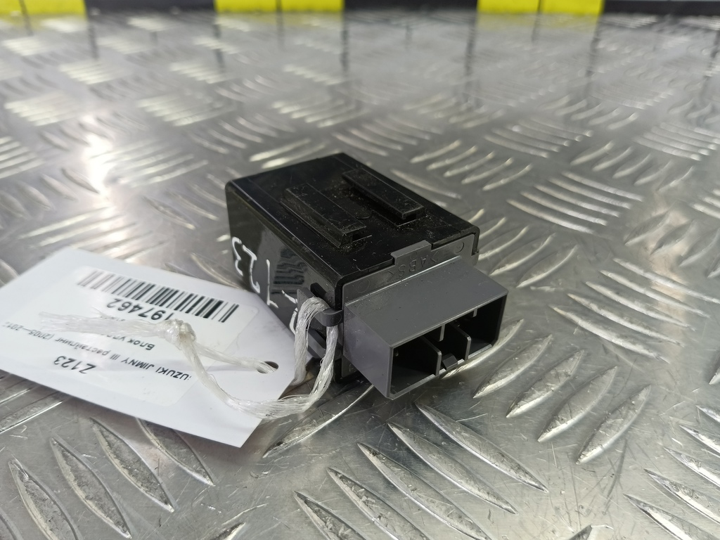 блок управления центральным замком SUZUKI JIMNY Jimny 3719081A70, 980 рублей, Москва