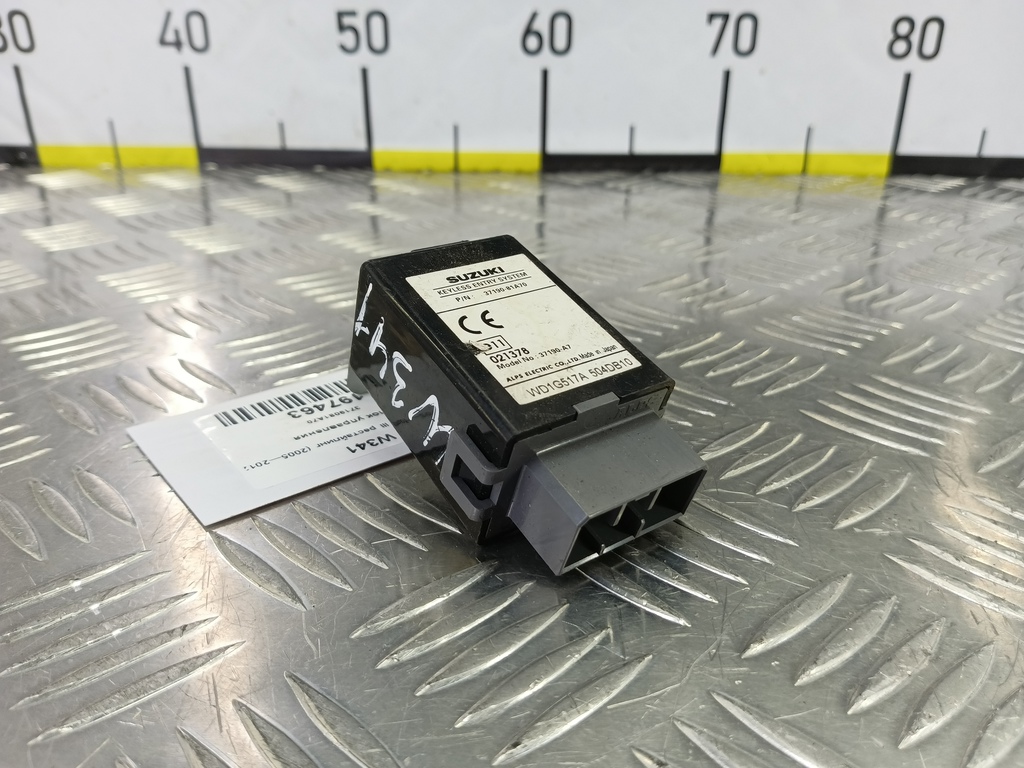 блок управления центральным замком SUZUKI JIMNY 1.3 4WD MT (86 л.с.)Jimny  III рестайлинг (2005—2012) Внедорожник 3719081A70, 980 рублей, Москва