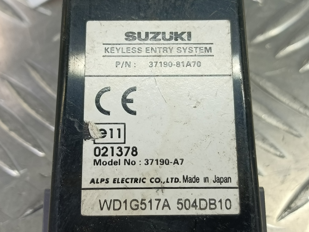 блок управления центральным замком SUZUKI JIMNY 1.3 4WD MT (86 л.с.)Jimny  III рестайлинг (2005—2012) Внедорожник 3719081A70, 980 рублей, Москва