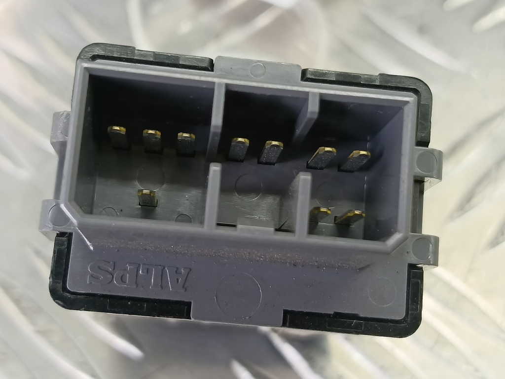 блок управления центральным замком SUZUKI JIMNY 1.3 AT (85 л.с.)Jimny  III рестайлинг (2005—2012) Внедорожник 3719081A70, 980 рублей, Москва