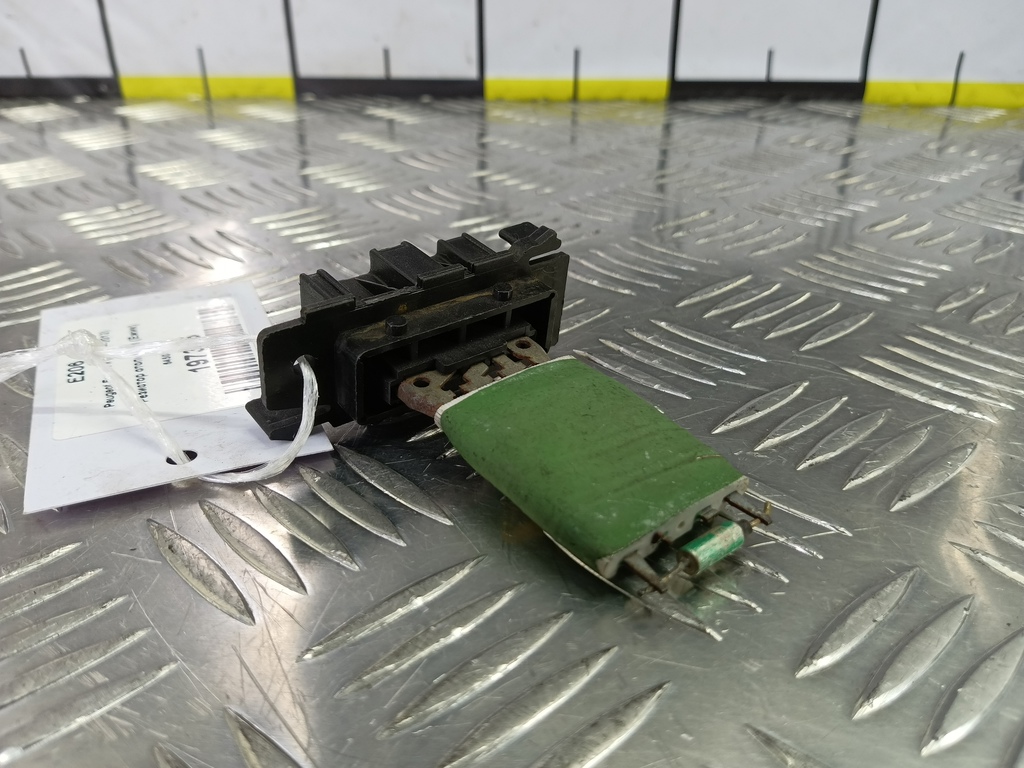 резистор отопителя (ежик) Peugeot Expert  6450XE, 2010 рублей, Москва