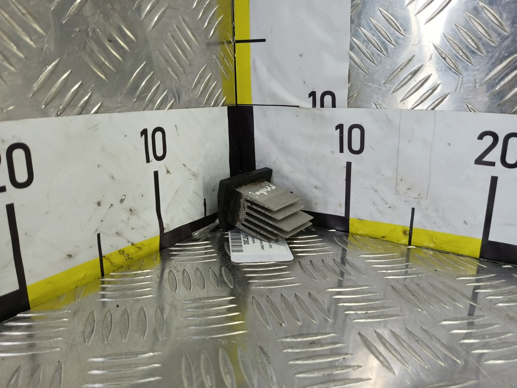 резистор отопителя (ежик) Hyundai Grand Starex  972353K000, 980 рублей, Москва