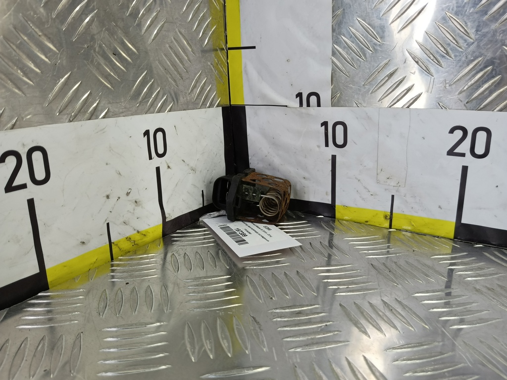 резистор вентилятора охлаждения Renault Master  7701042681, 750 рублей, Москва