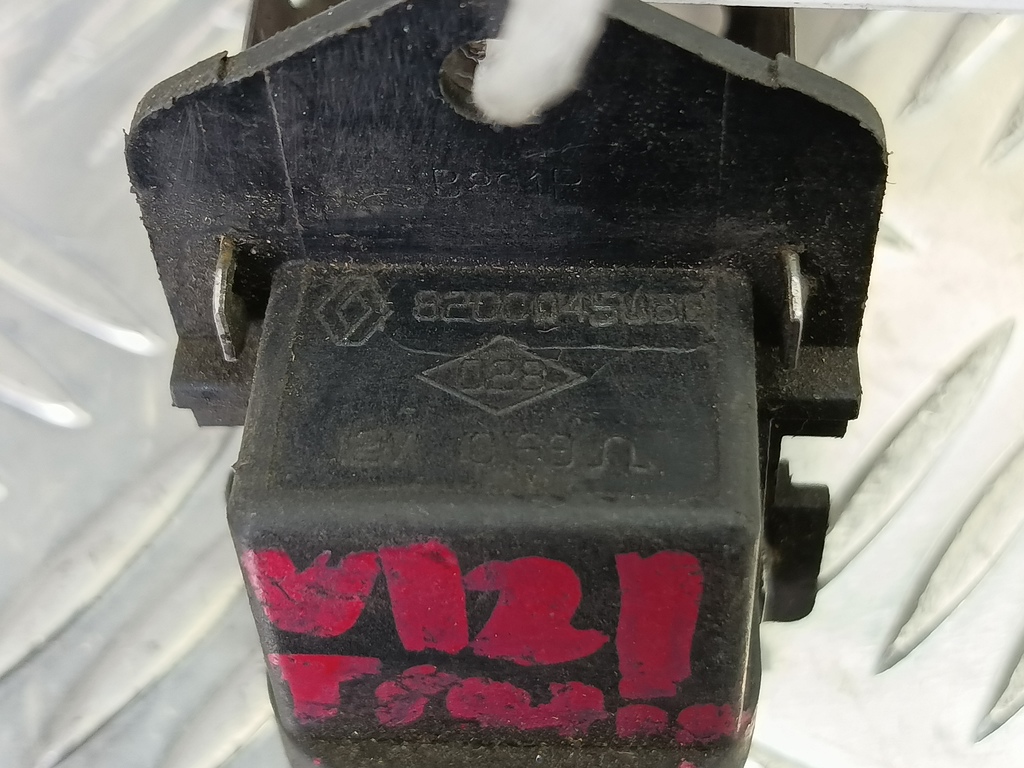 резистор вентилятора охлаждения Renault Trafic  7701049661, 1900 рублей, Москва