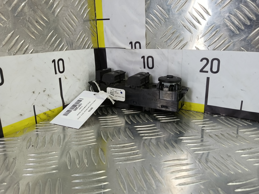 кнопка регулировки зеркал FORD Focus 2.0 AMT (160 л.с.)Focus  III рестайлинг (2014—2019) Седан 5105947, 3850 рублей, Москва