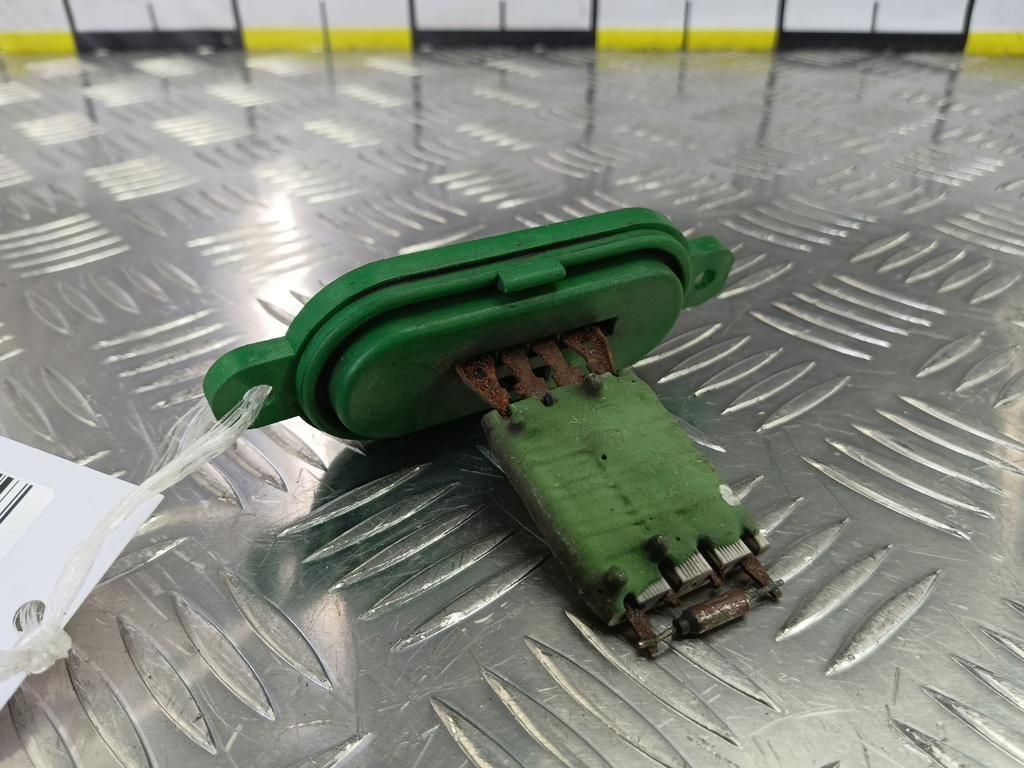 резистор отопителя (ежик) Iveco Daily  500326616, 2010 рублей, Москва