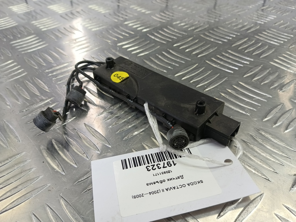 датчик объема SKODA OCTAVIA  1Z0951171, 520 рублей, Москва