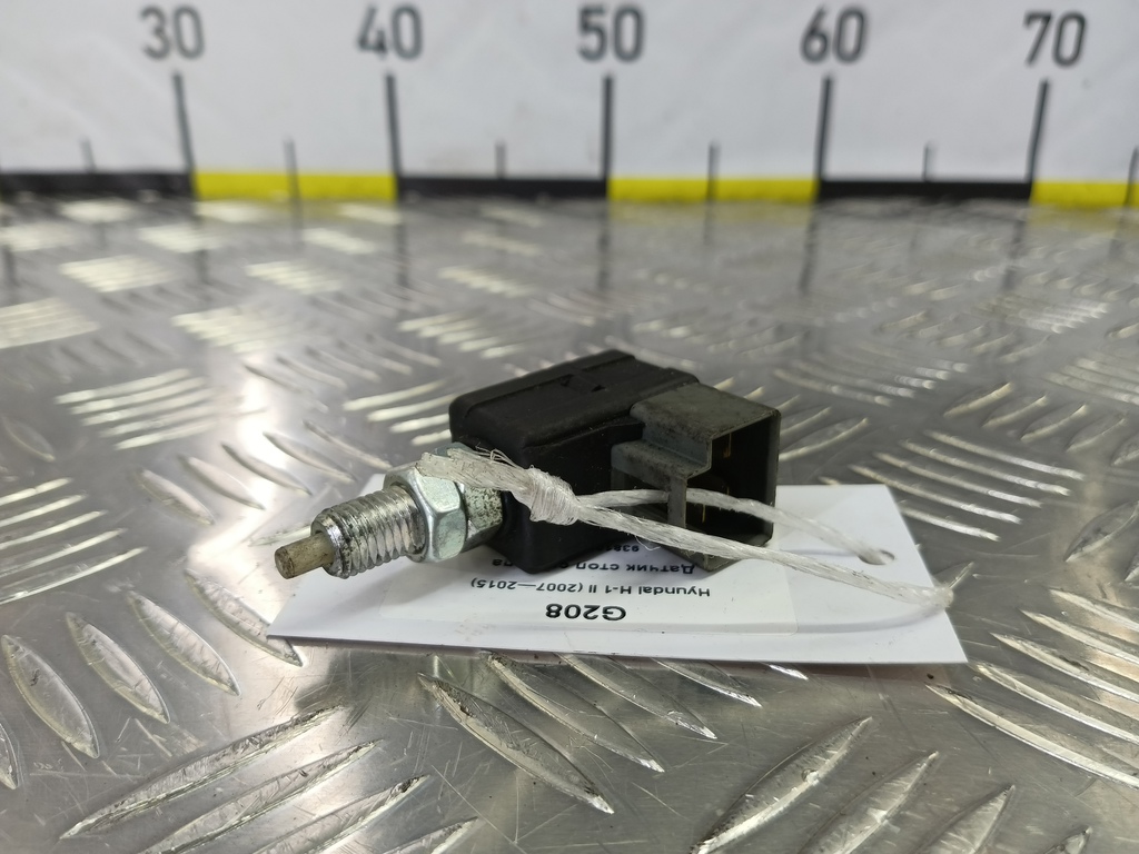 датчик включения стоп-сигнала Hyundai Grand Starex  938103K000, 630 рублей, Москва