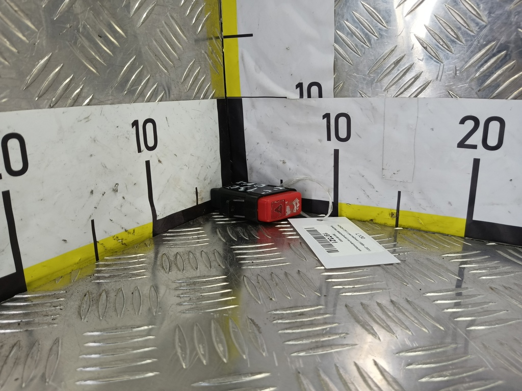 кнопка аварийной сигнализации HONDA CR-V CR-V  I рестайлинг (1998—2001) 35510S10003, 520 рублей, Москва