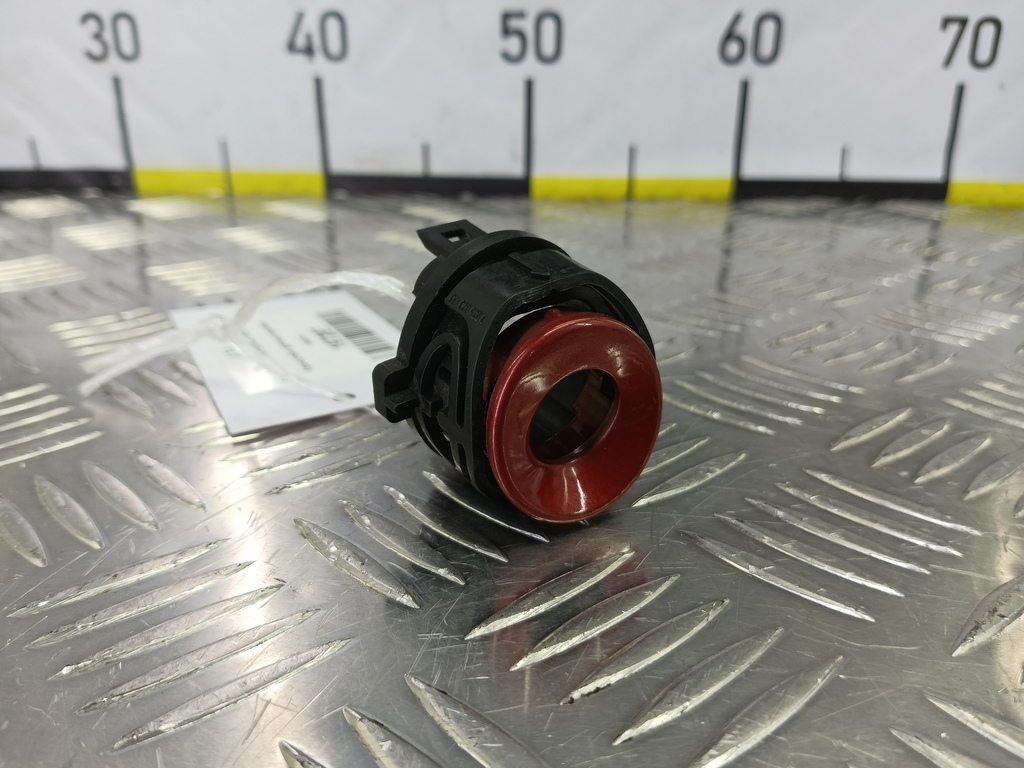 кронштейн датчика парковки FORD Fusion 1.6 AT (101 л.с.)Fusion  I рестайлинг (2005—2012) Хетчбэк 1504275, 1670 рублей, Москва