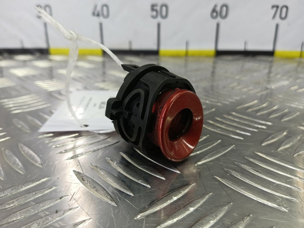 кронштейн датчика парковки FORD Fusion 1.6 AT (101 л.с.)Fusion  I рестайлинг (2005—2012) Хетчбэк 1504275, 1670 рублей, Москва