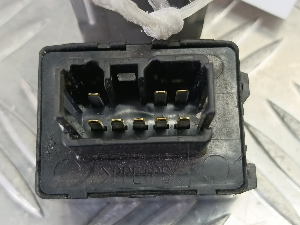 реле SUZUKI JIMNY 1.3 4WD MT (86 л.с.)Jimny  III рестайлинг (2005—2012) Внедорожник 3861084F00, 750 рублей, Москва