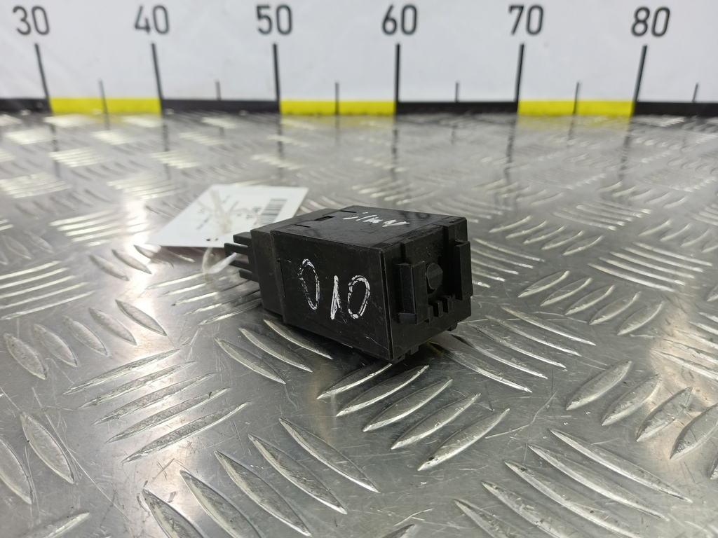 реле стеклоочистителя SUZUKI JIMNY Jimny 3865076J00, 1210 рублей, Москва