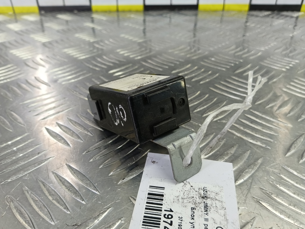 блок управления центральным замком SUZUKI JIMNY Jimny 3719081A70, 980 рублей, Москва