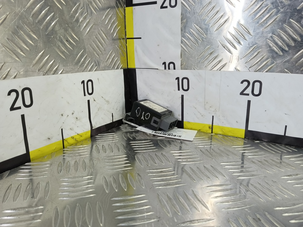 блок управления центральным замком SUZUKI JIMNY Jimny 3719081A70, 980 рублей, Москва