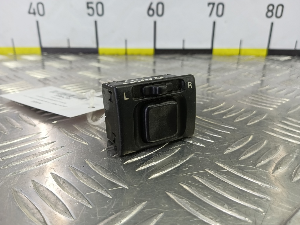 кнопка регулировки зеркал SUZUKI JIMNY Jimny 37950-75F00, 630 рублей, Москва