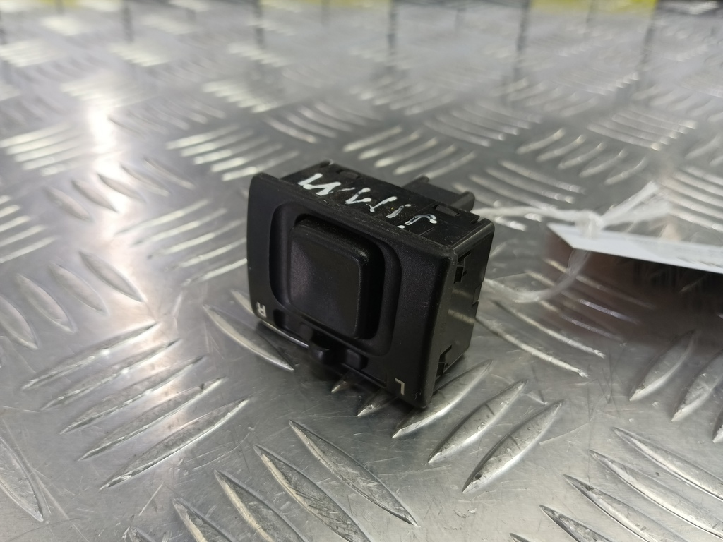 кнопка регулировки зеркал SUZUKI JIMNY Jimny 37950-75F00, 630 рублей, Москва