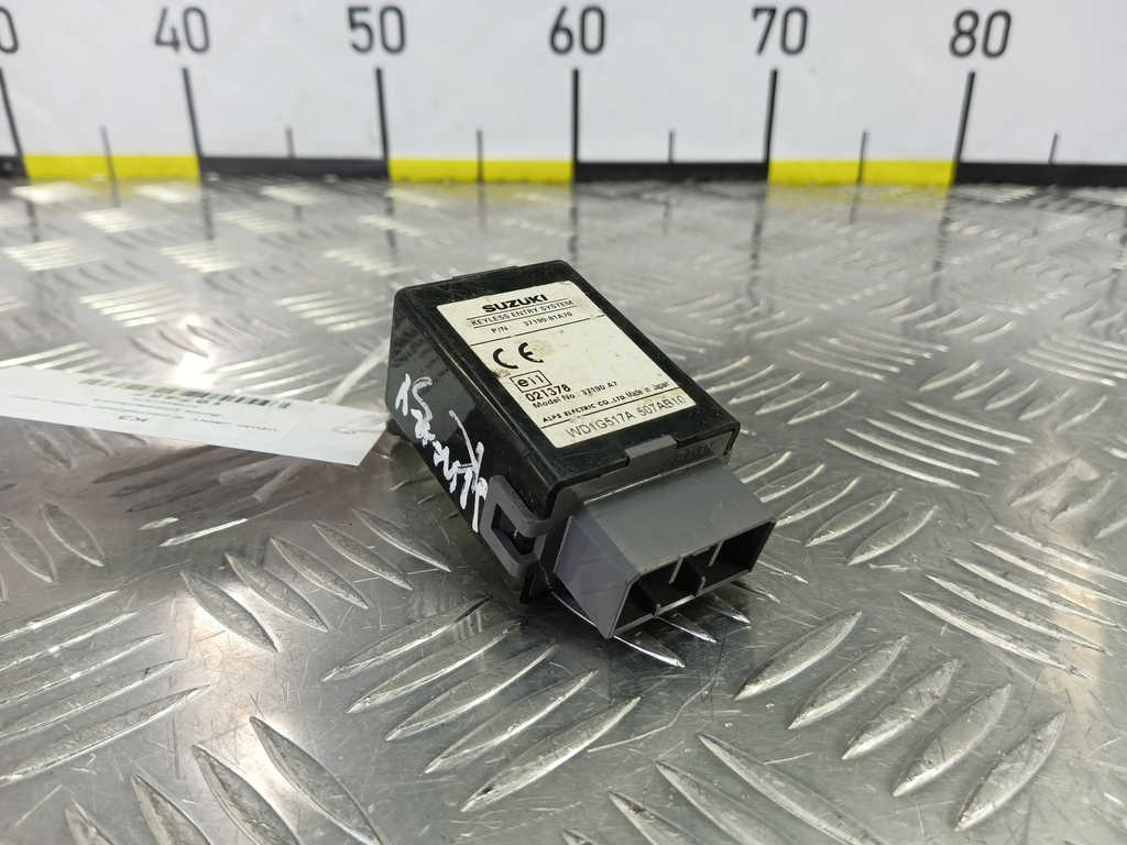 блок управления центральным замком SUZUKI JIMNY Jimny 3719081A70, 980 рублей, Москва