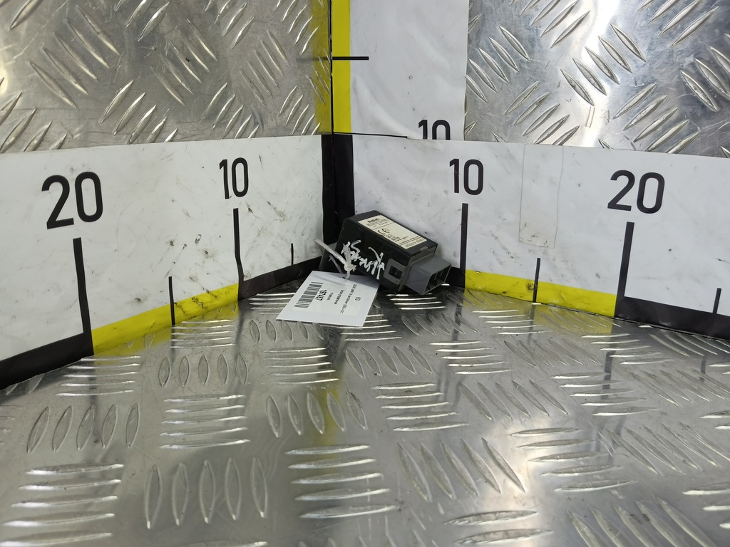 блок управления центральным замком SUZUKI JIMNY Jimny 3719081A70, 980 рублей, Москва