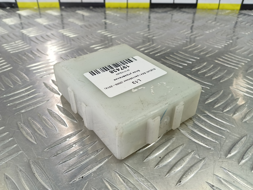 блок управления центральным замком SUZUKI SX4 1.6 MT (125 л.с.)Swift  III (2004—2011) Хетчбэк 3717179J02, 1440 рублей, Москва