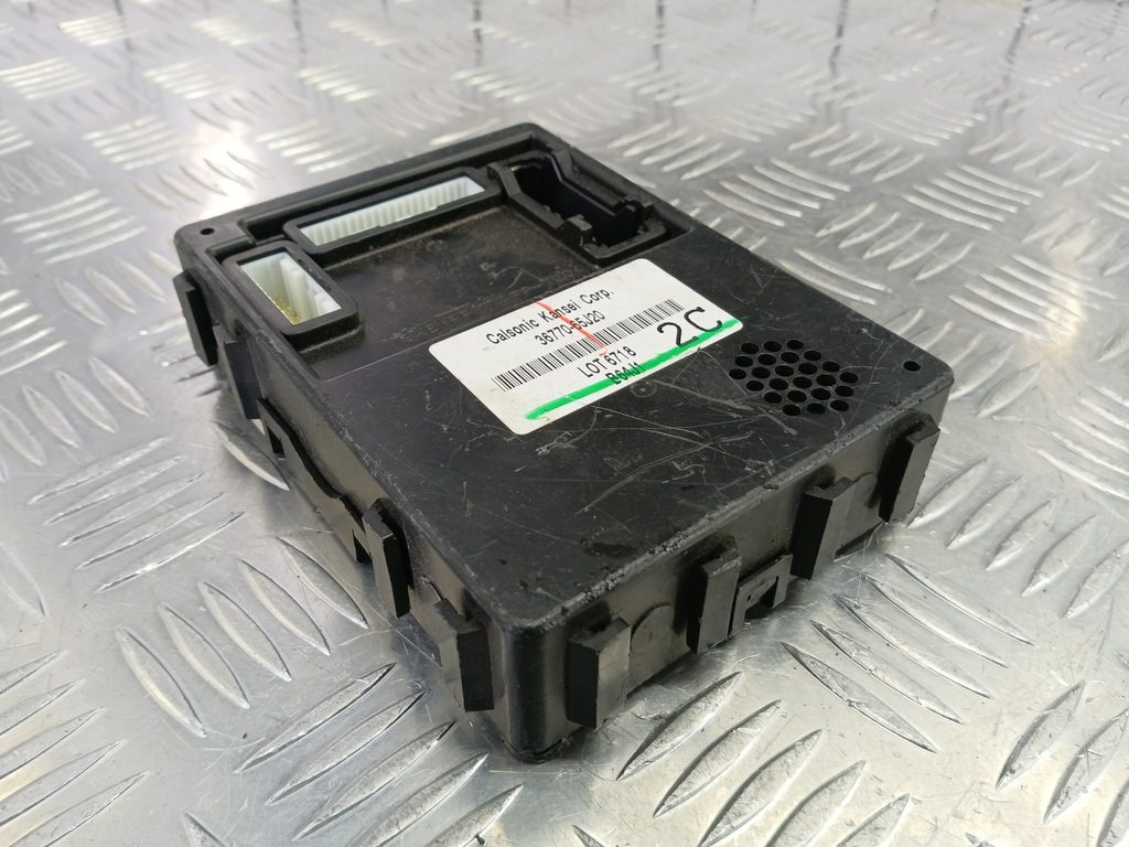 блок комфорта SUZUKI Grand Vitara 2.0 4WD MT (140 л.с.)Grand Vitara  II (2005—2008) Внедорожник 3677065J20, 750 рублей, Москва