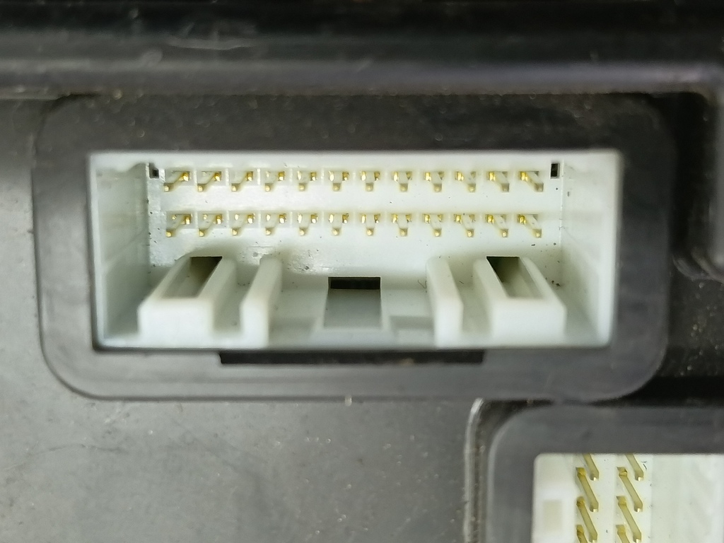 блок комфорта SUZUKI Grand Vitara 2.0 4WD MT (140 л.с.)Grand Vitara  II (2005—2008) Внедорожник 3677065J20, 750 рублей, Москва